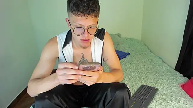 CelesteXCute online show from 02/21/25, 01:11