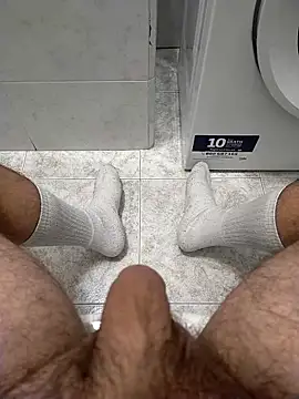 Snapshot of user_662 chatting on 02/15/26, 05:23 user 662 online show from 02/15/26, 05:23