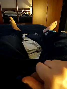 Snapshot of user_662 chatting on 02/28/26, 11:37 user 662 online show from 02/28/26, 11:37