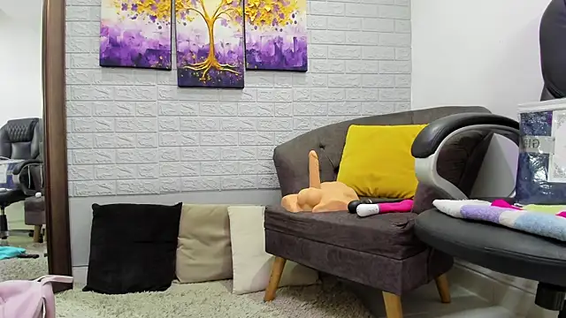  EmilyJireh  online show from 12/17/25, 09:09