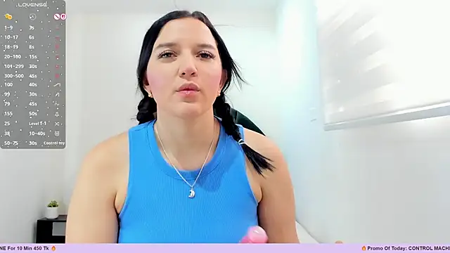 Snapshot of _EmilyJireh_ chatting on 05/13/26, 04:58 EmilyJireh online show from 05/13/26, 04:58