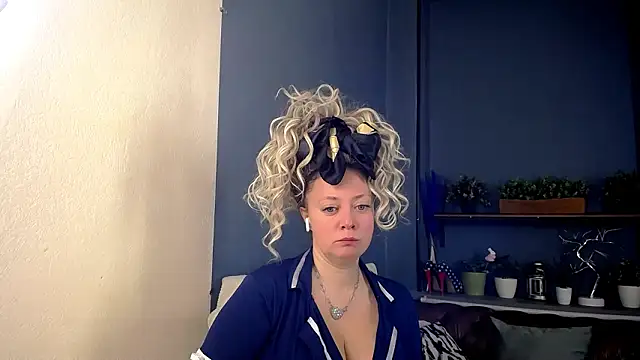 JesiaFoxi online show from 03/13/26, 08:41