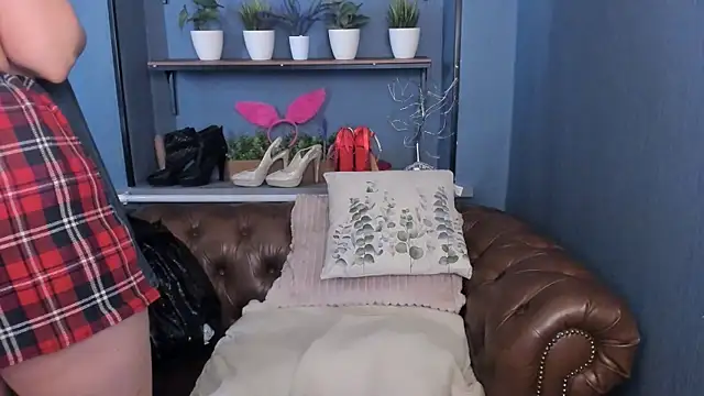 JesiaFoxi online show from 06/25/26, 10:53