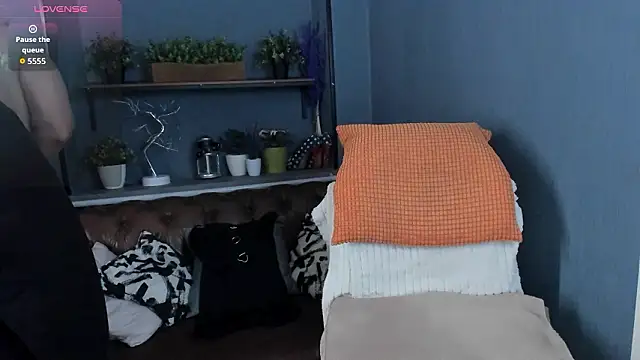 JesiaFoxi online show from 02/16/26, 02:27