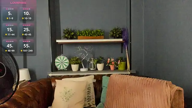 JesiaFoxi online show from 09/12/25, 08:25