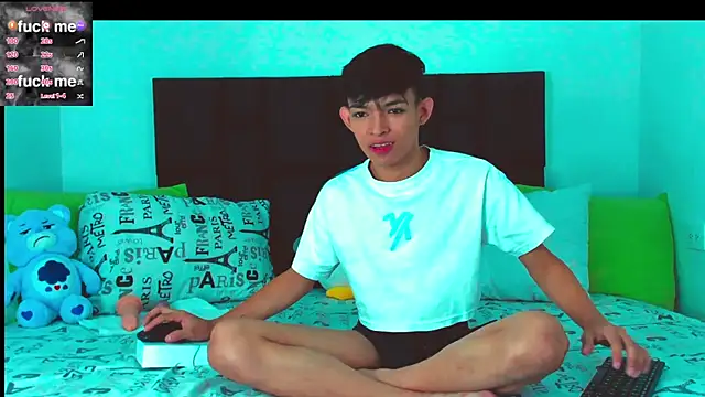 Tonny twink  online show from 02/16/25, 04:21