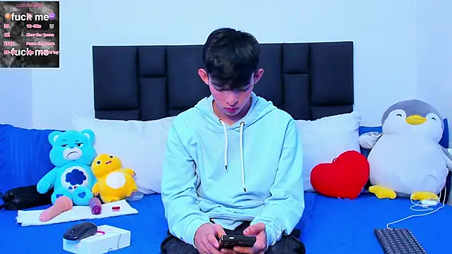 Tonny twink  online show from 03/08/25, 07:38