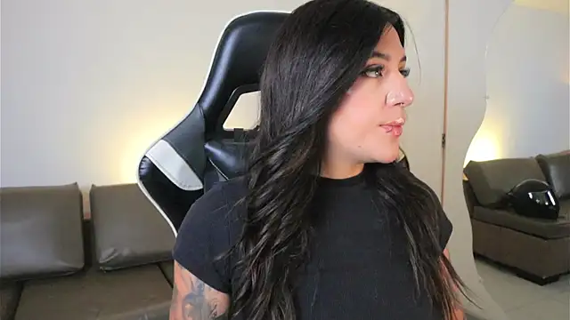 ashleyvalirya online show from 03/24/26, 08:09