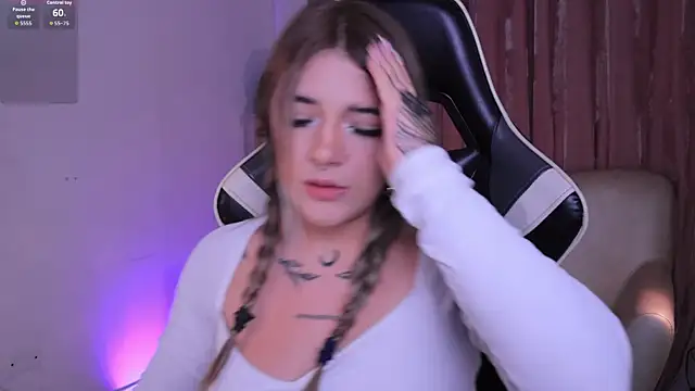 ashleyvalirya online show from 11/28/25, 04:12