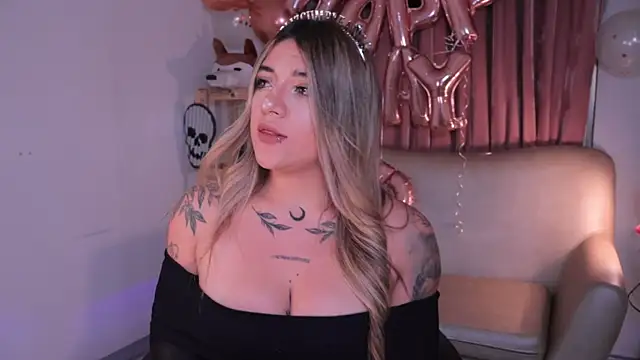 ashleyvalirya online show from 10/24/25, 04:22