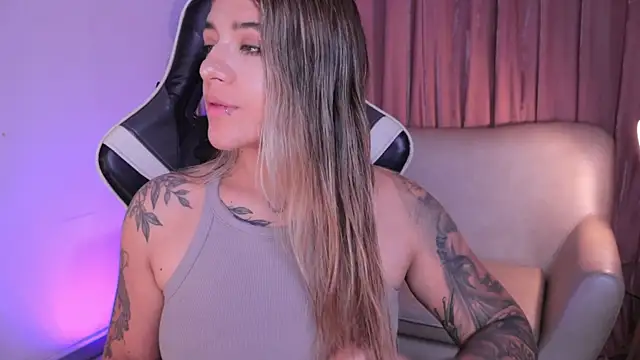 ashleyvalirya online show from 11/12/25, 03:54