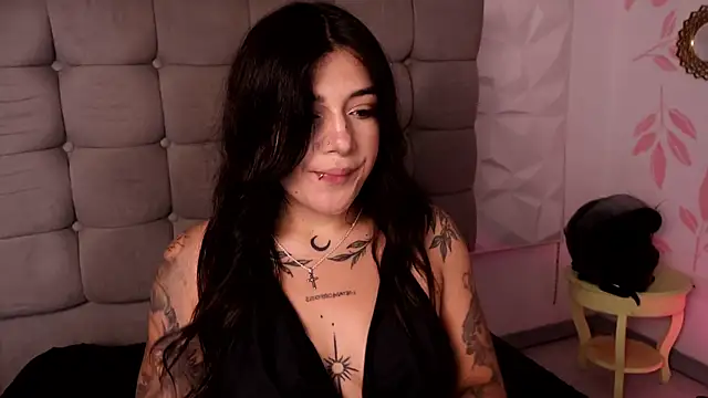 ashleyvalirya online show from 03/25/26, 08:08