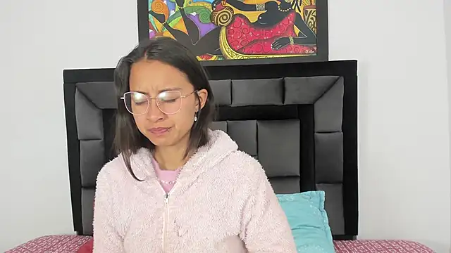 Snapshot of tatiana_valencia chatting on 03/18/25, 12:39 tatiana valencia online show from 03/18/25, 12:39