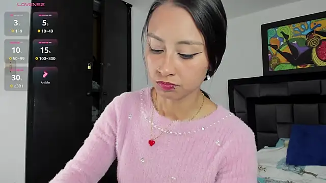 Snapshot of tatiana_valencia chatting on 03/01/25, 06:54 tatiana valencia online show from 03/01/25, 06:54