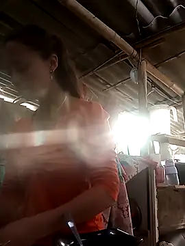 Snapshot of tatiana_valencia chatting on 03/02/26, 05:42 tatiana valencia online show from 03/02/26, 05:42