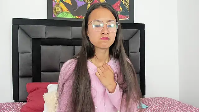 Snapshot of tatiana_valencia chatting on 03/18/25, 03:44 tatiana valencia online show from 03/18/25, 03:44