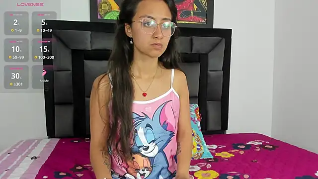 Snapshot of tatiana_valencia chatting on 03/09/25, 06:21 tatiana valencia online show from 03/09/25, 06:21