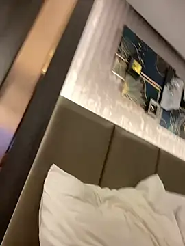 saskiapierce online show from 02/15/25, 06:33