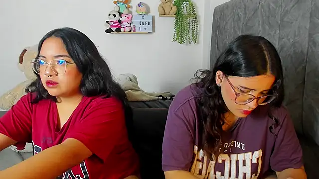 maddie-and-chelsea- online show from 10/10/25, 08:04