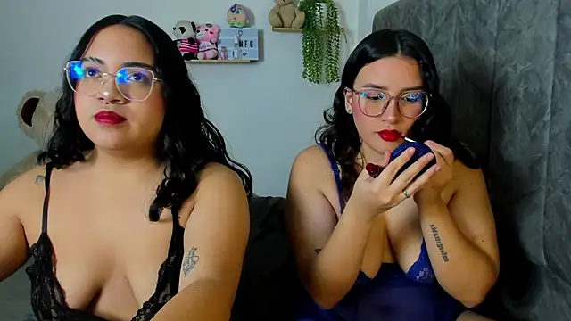 maddie-and-chelsea- online show from 09/26/25, 11:28