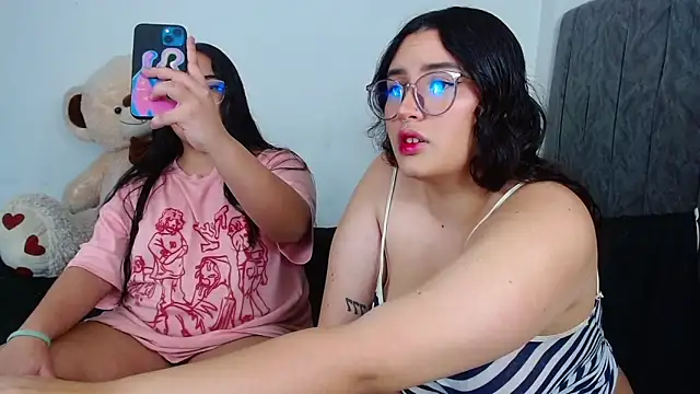 maddie-and-chelsea- online show from 01/05/25, 10:29