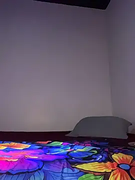 xMirana  online show from 01/15/26, 08:29