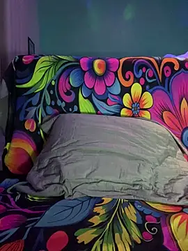 xMirana  online show from 04/02/26, 08:21