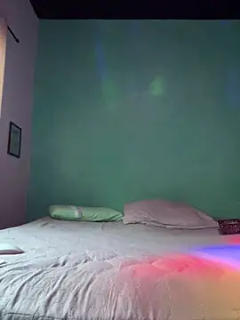 xMirana  online show from 04/07/26, 10:06