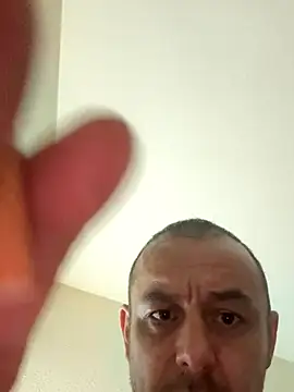 Snapshot of Ramsihartman@xh chatting on 11/09/25, 04:11 Ramsihartmanxh online show from 11/09/25, 04:11