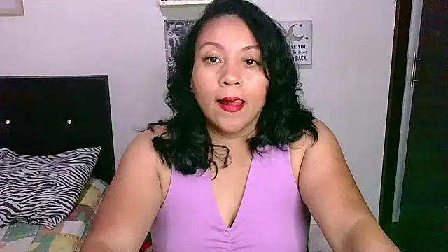 Snapshot of zaray_bella chatting on 09/19/25, 09:30 zaray bella online show from 09/19/25, 09:30
