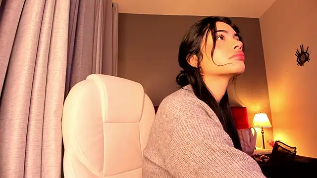 Giovanna oliveira online show from 11/15/25, 04:05