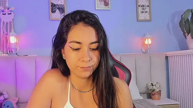 lyzzi smith01 online show from 02/04/25, 01:34
