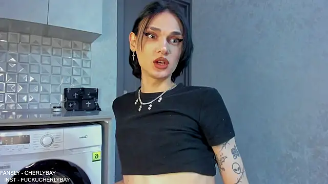 CHERLYBAY online show from 12/18/25, 09:07