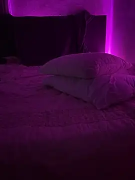 Snapshot of moody1996- chatting on 12/22/24, 03:11 moody1996- online show from 12/22/24, 03:11