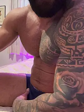 Snapshot of moody1996- chatting on 12/14/24, 08:02 moody1996- online show from 12/14/24, 08:02