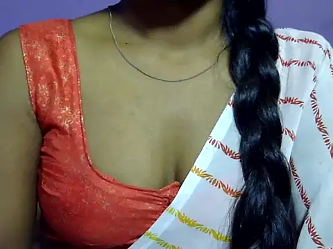 Snapshot of purple_69 chatting on 03/11/25, 12:28 purple 69 online show from 03/11/25, 12:28