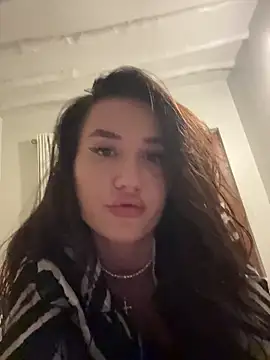 freyacherie online show from 12/04/25, 06:07