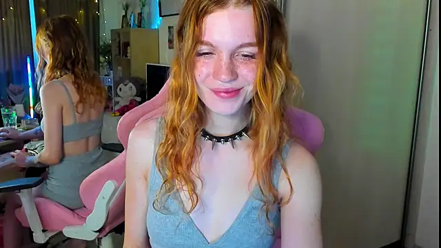 Sunny Elly online show from 10/04/25, 06:37