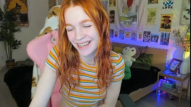 Sunny Elly online show from 03/21/25, 11:44