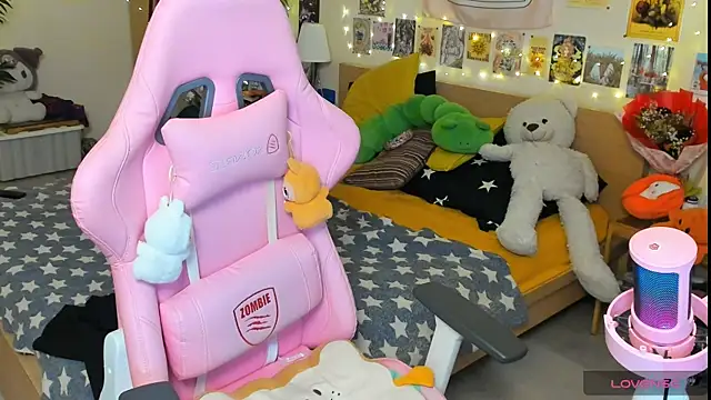 Sunny Elly online show from 06/18/26, 05:40