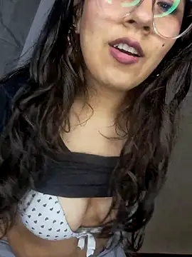 MishuColfer online show from 10/28/25, 04:57