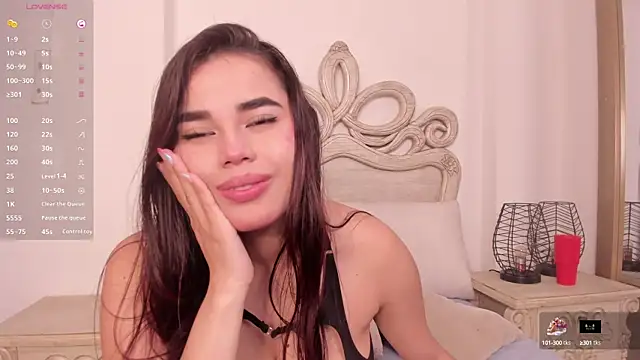 Snapshot of Victoria_vallejo_ chatting on 03/04/25, 03:15 Victoria vallejo  online show from 03/04/25, 03:15