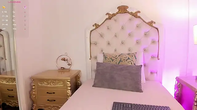 Victoria vallejo  online show from 03/31/26, 11:34