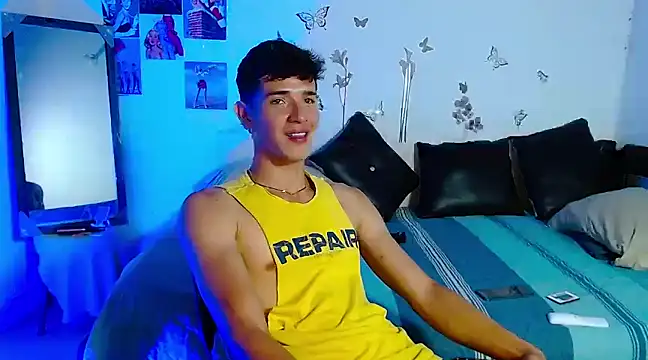 Snapshot of cristofer_988 chatting on 03/12/25, 01:36 cristofer 988 online show from 03/12/25, 01:36