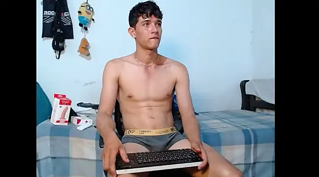 Snapshot of cristofer_988 chatting on 01/18/25, 02:47 cristofer 988 online show from 01/18/25, 02:47