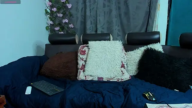 Snapshot of cristofer_988 chatting on 10/09/25, 03:51 cristofer 988 online show from 10/09/25, 03:51