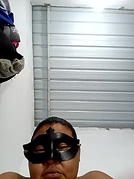 Snapshot of Lucky-hot-girls chatting on 01/09/26, 01:40 Lucky-hot-girls online show from 01/09/26, 01:40