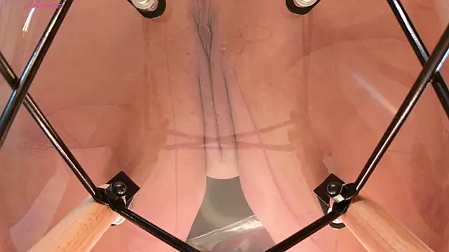 Alexa Miss online show from 09/27/25, 07:20