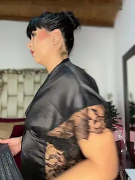 Alexa Miss online show from 11/08/25, 07:06