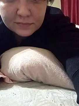 Amelia Alvarez online show from 01/05/25, 04:06